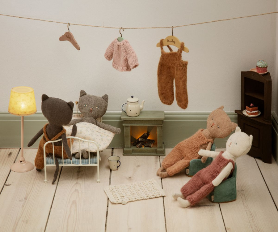 Chatons, Killing - Mørk natur