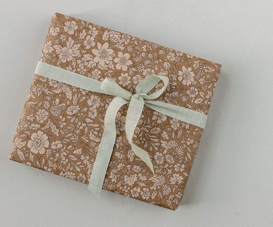 Papel de regalo, Flor ocre - 10 m
