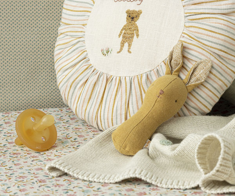 Lullaby friends, Conejo sonajero - Amarillo polvo