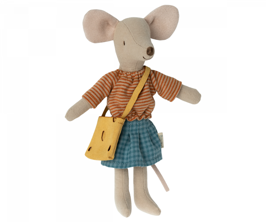 Ropa para ratón, Mamá ratón