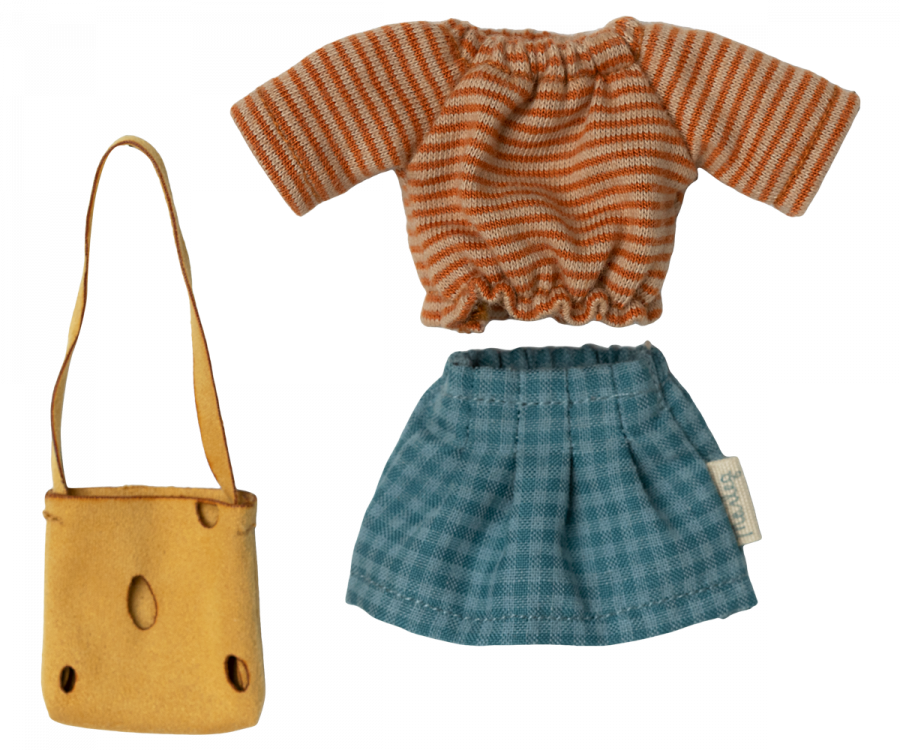 Ropa para ratón, Mamá ratón