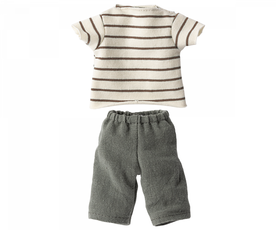 Maglietta a righe e pantaloncini, Taglia 2
