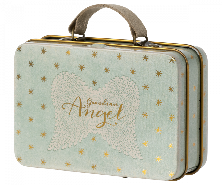 Angel mouse in suitcase, Little sister